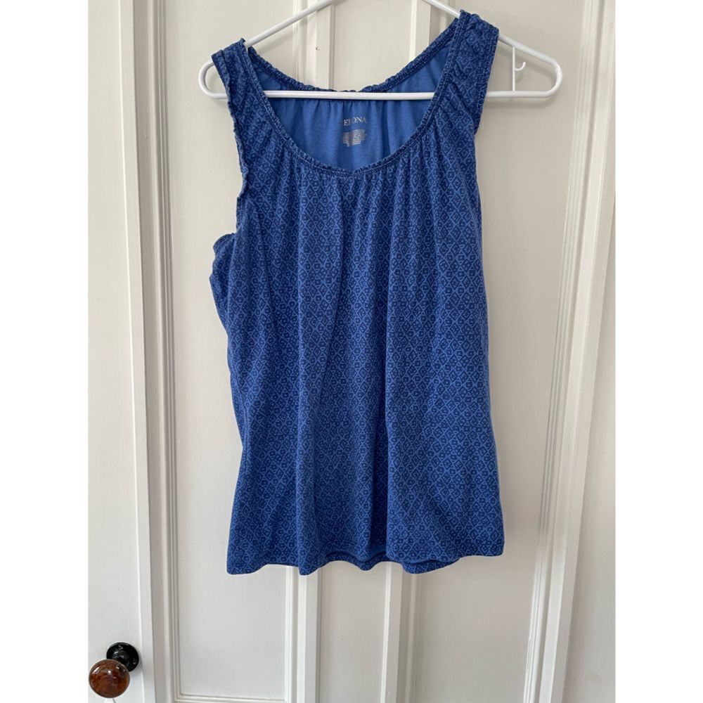 Merona women”s blue and light blue pattern tank L